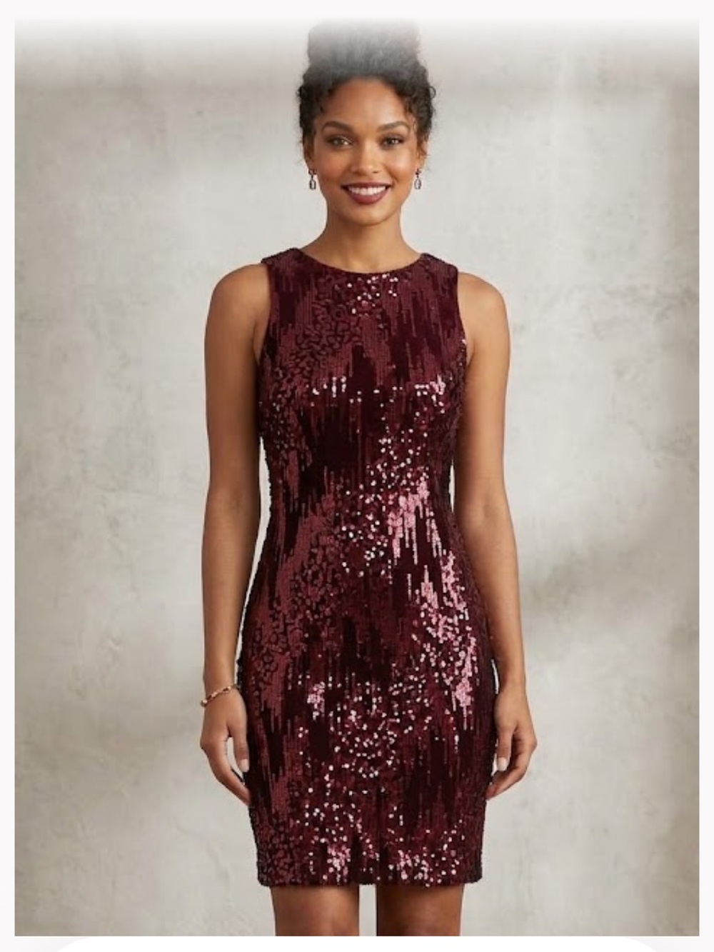 Emerald sundae Elegant bodycone Sequin Dress in burgundy